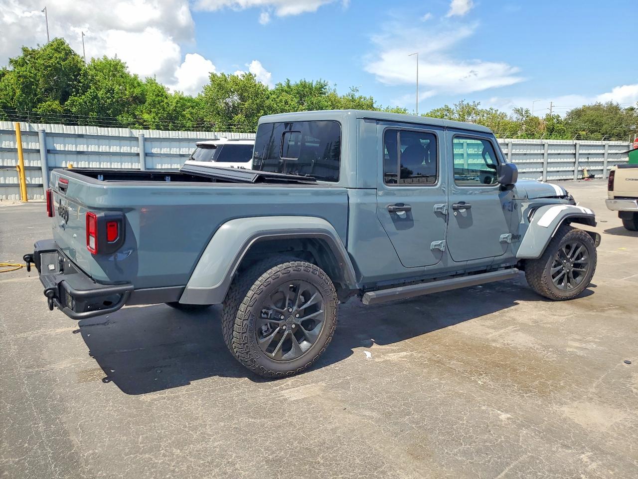 2025 JEEP GLADIATOR SPORT — снимка 3