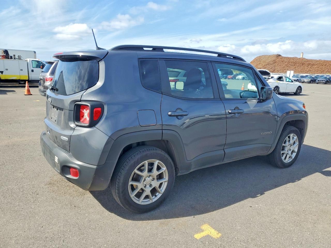 2021 JEEP RENEGADE LATITUDE — снимка 3