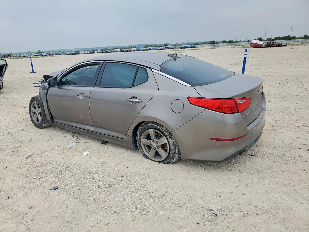 2015 KIA OPTIMA LX — снимка 2
