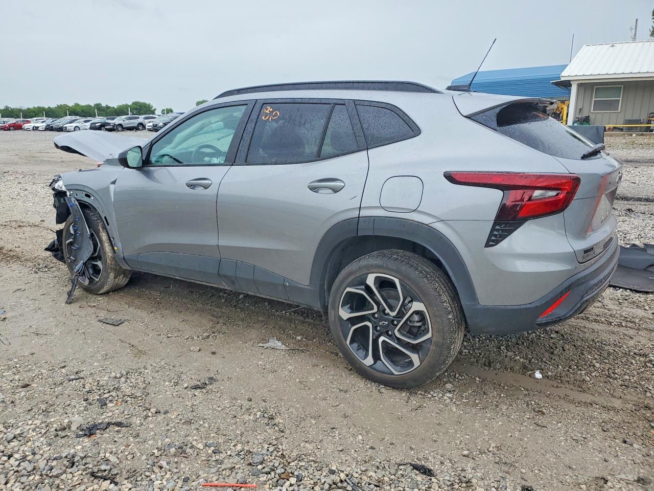 2025 CHEVROLET TRAX 2RS — снимка 2