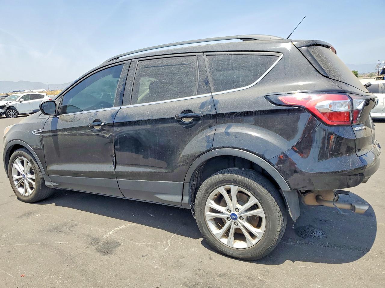 2018 FORD ESCAPE SE — снимка 2