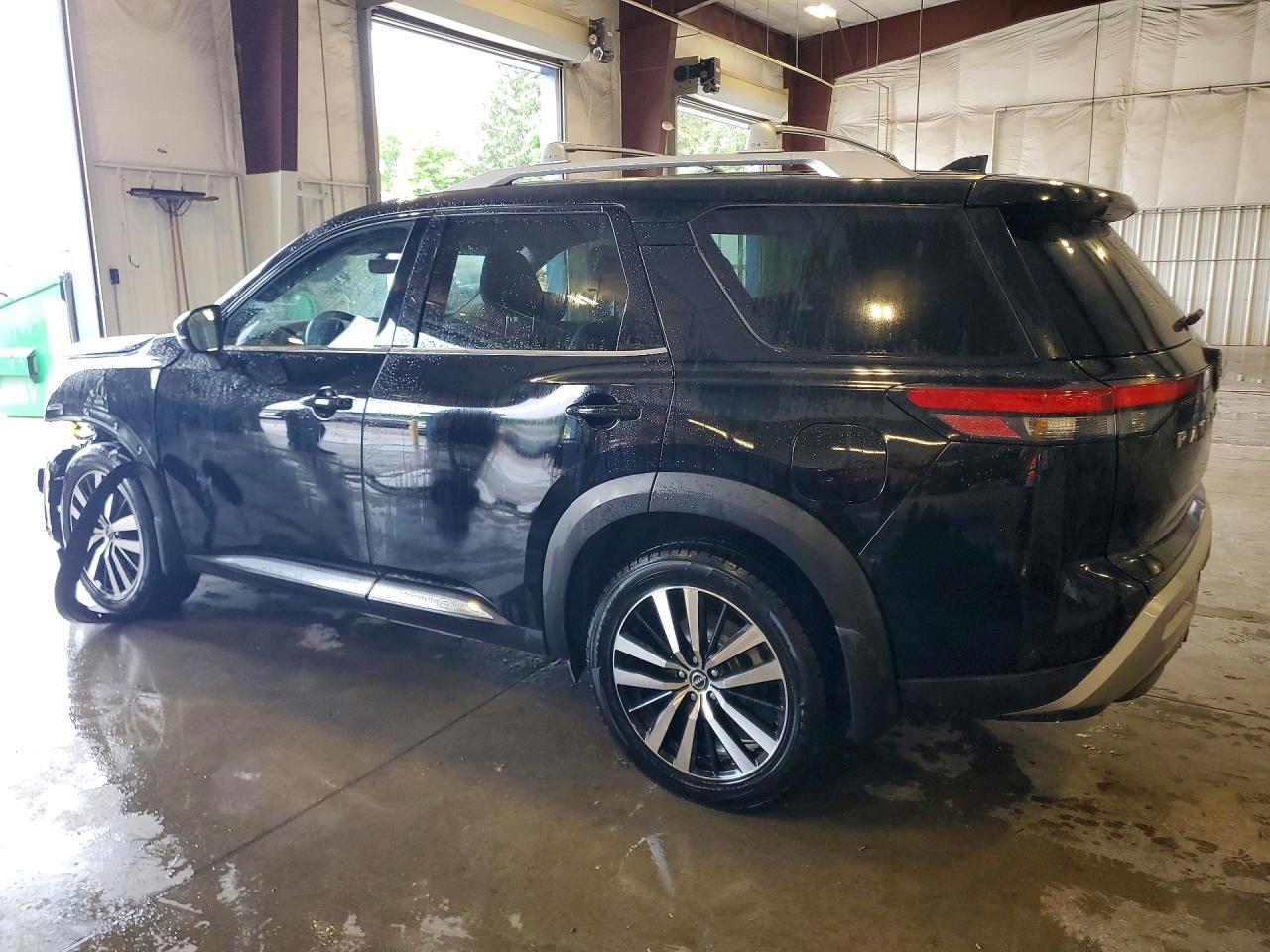 2024 NISSAN PATHFINDER PLATINUM — снимка 2