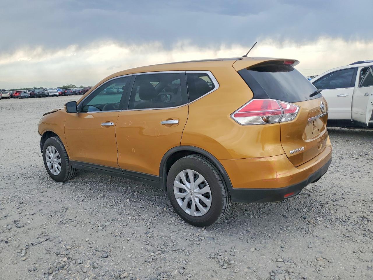 2015 NISSAN ROGUE S — снимка 2