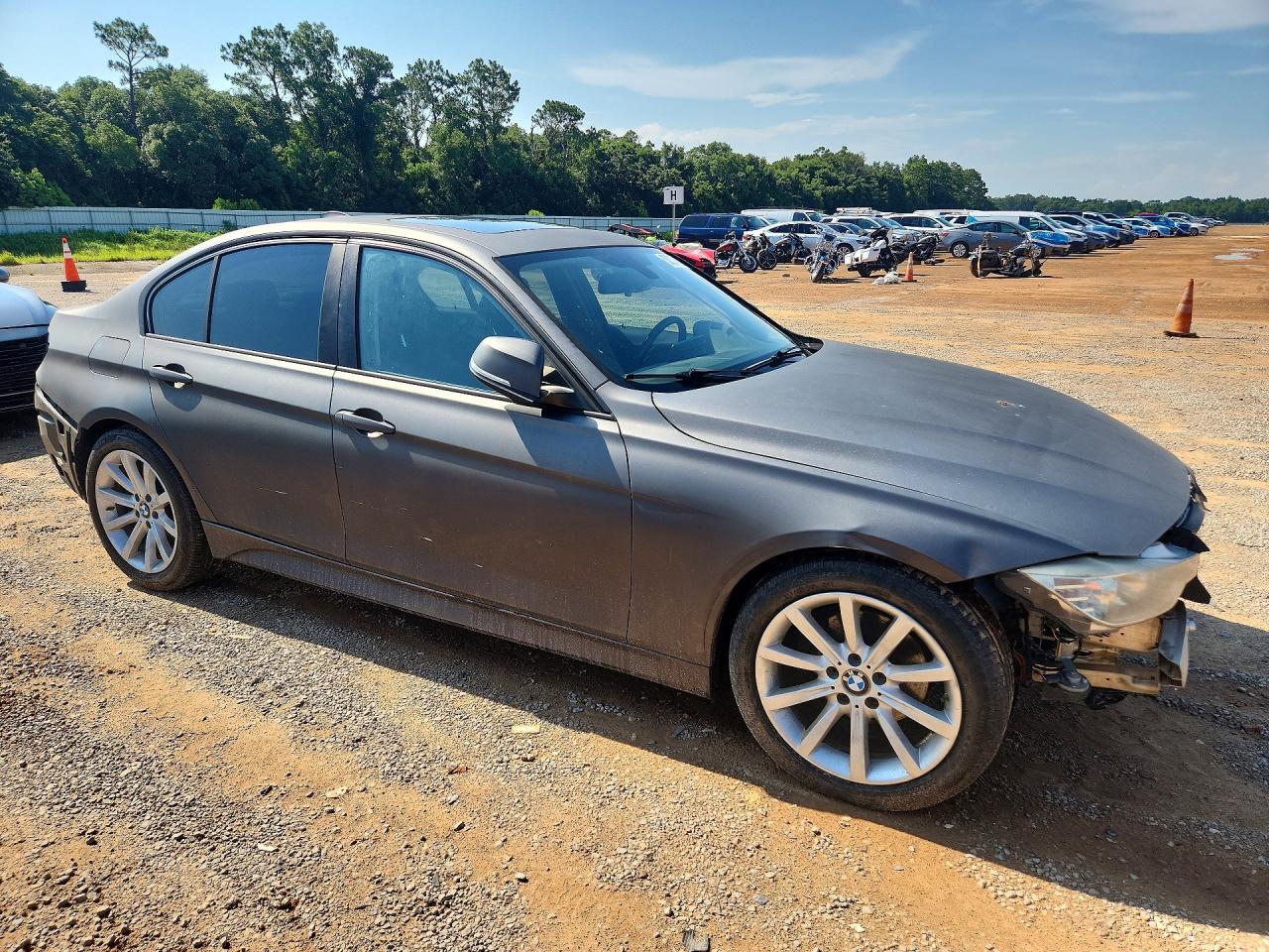 2013 BMW 320 I — снимка 4