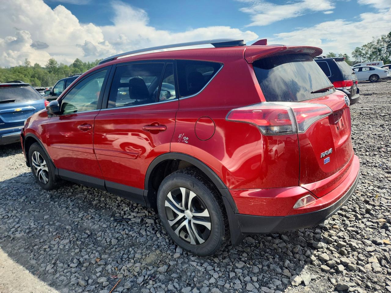 2016 TOYOTA RAV4 LE — снимка 2