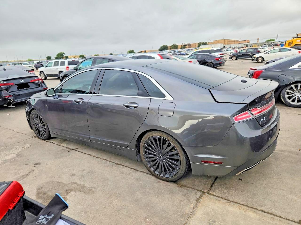 2017 LINCOLN MKZ HYBRID RESERVE — снимка 2