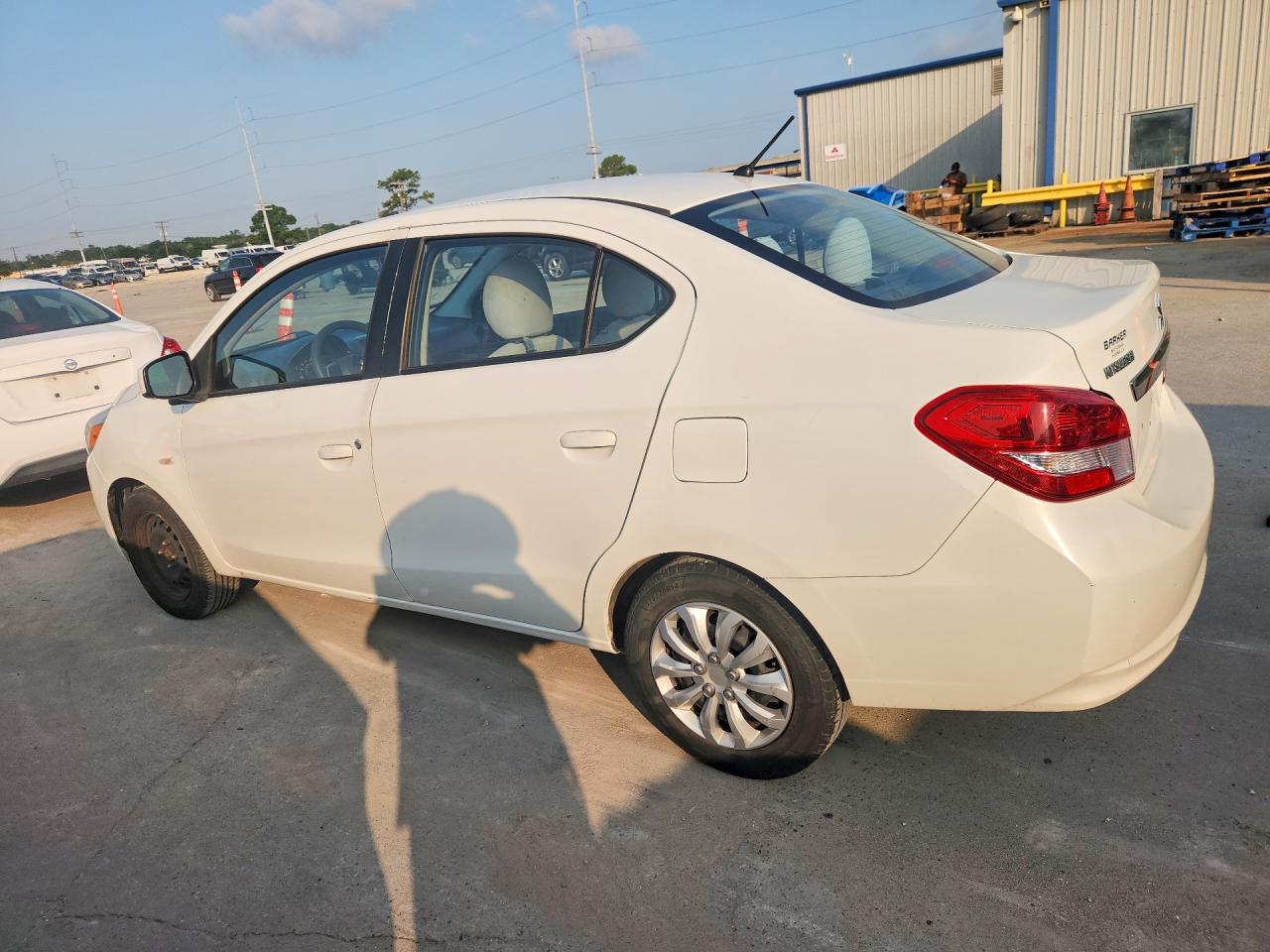2017 MITSUBISHI MIRAGE G4 ES — снимка 2