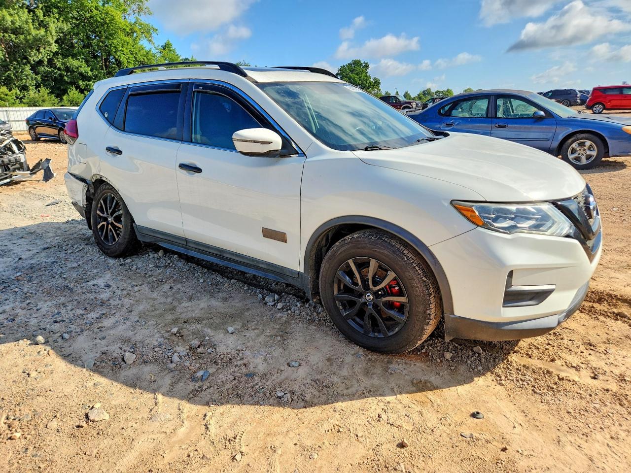 2017 NISSAN ROGUE SV — снимка 4