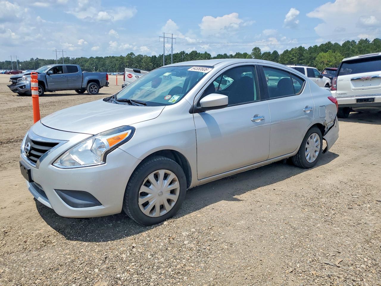 2019 NISSAN VERSA SV