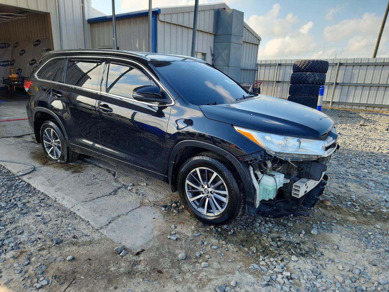2017 TOYOTA HIGHLANDER XLE — снимка 4