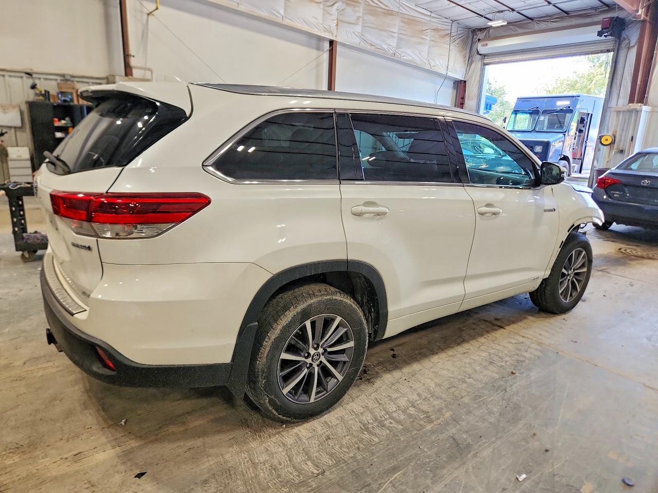 2018 TOYOTA HIGHLANDER HYBRID XLE — снимка 3