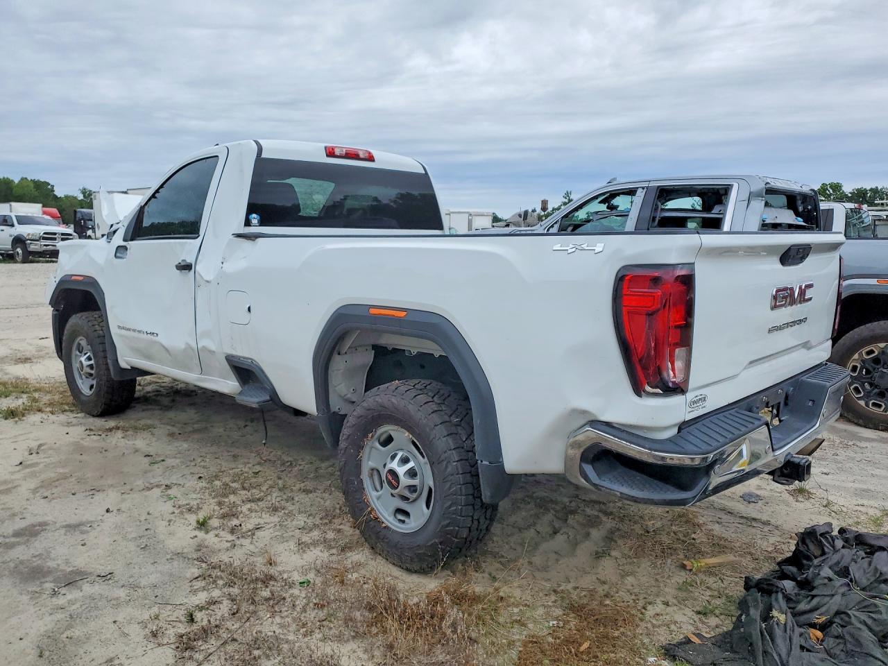 2024 GMC SIERRA K2500 HEAVY DUTY — снимка 2