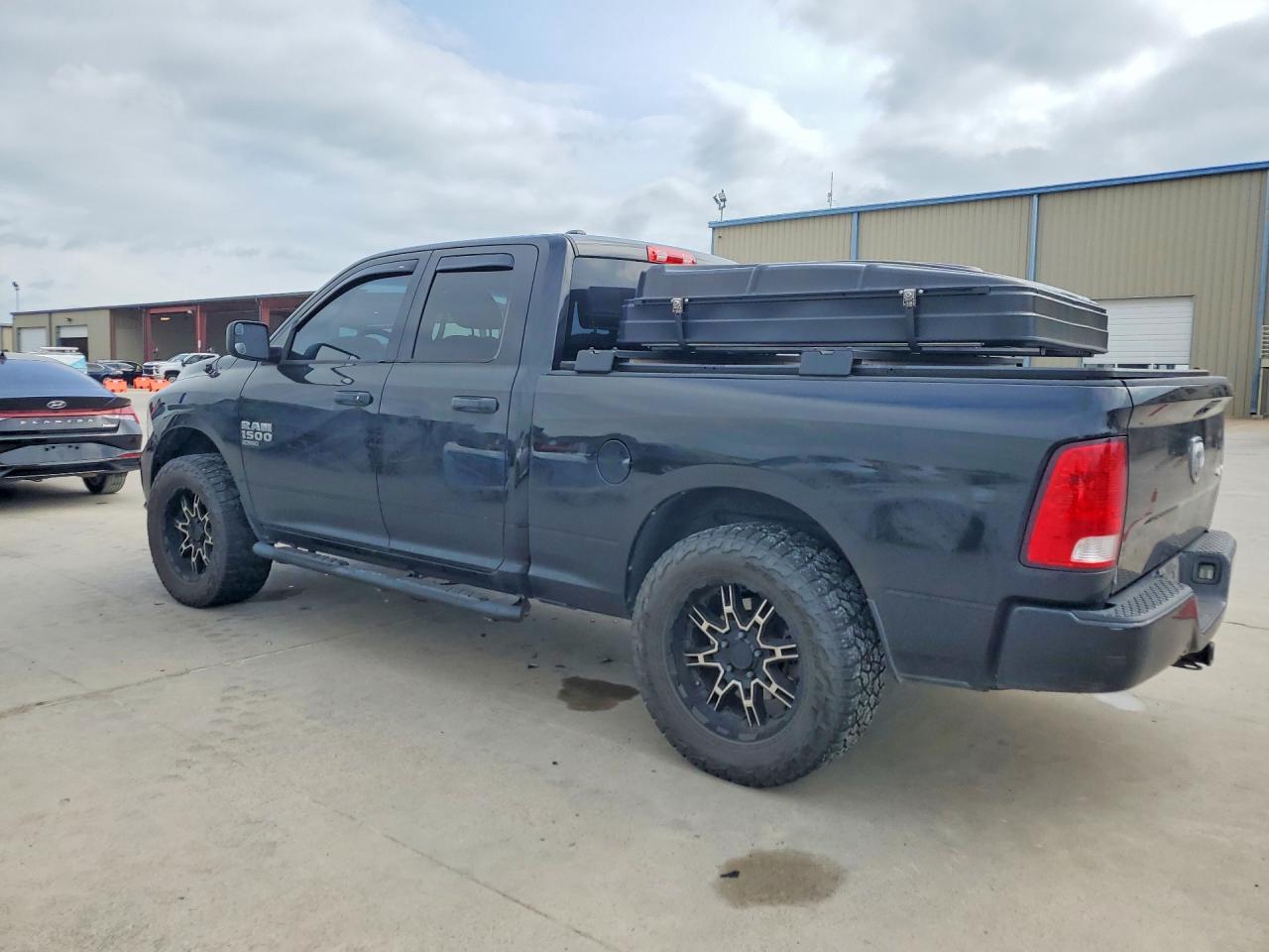 2019 RAM 1500 CLASSIC TRADESMAN — снимка 2