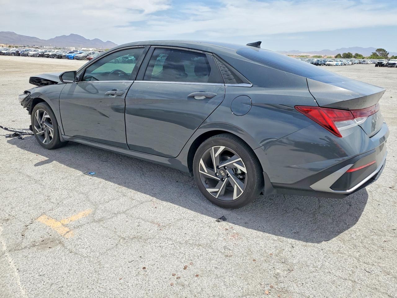 2024 HYUNDAI ELANTRA SEL — снимка 2