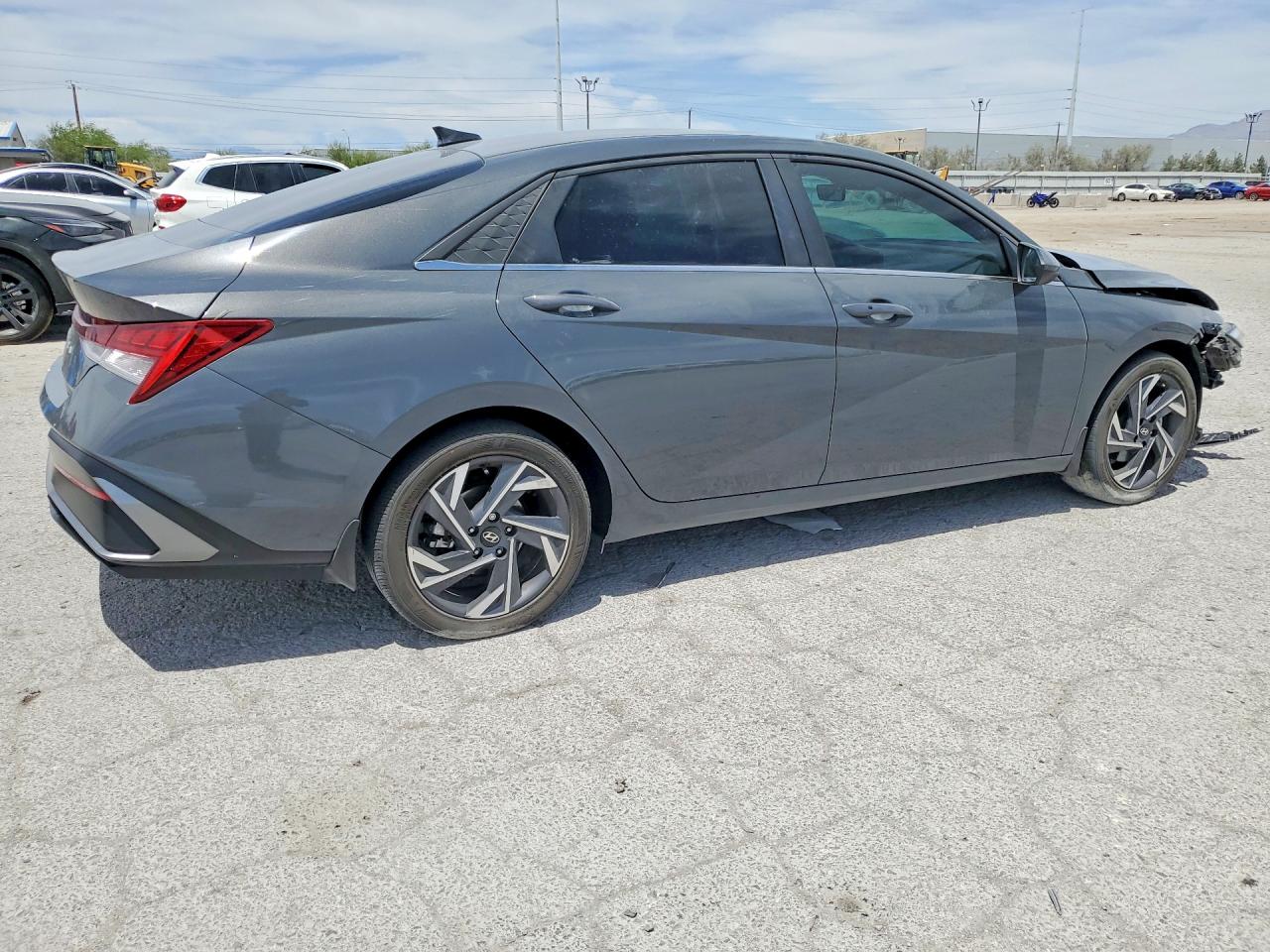 2024 HYUNDAI ELANTRA SEL — снимка 3