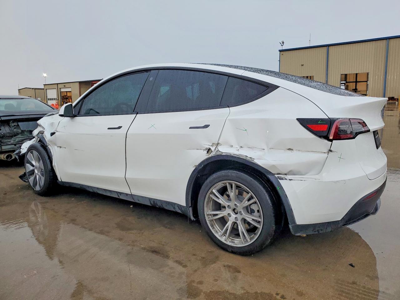 2023 TESLA MODEL Y — снимка 2