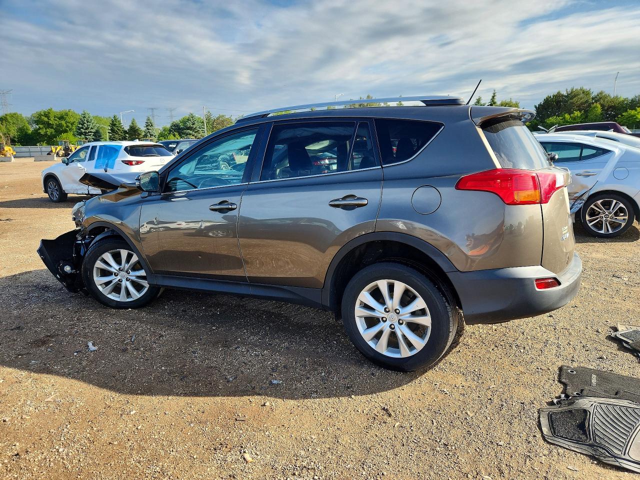 2015 TOYOTA RAV4 LIMITED — снимка 2