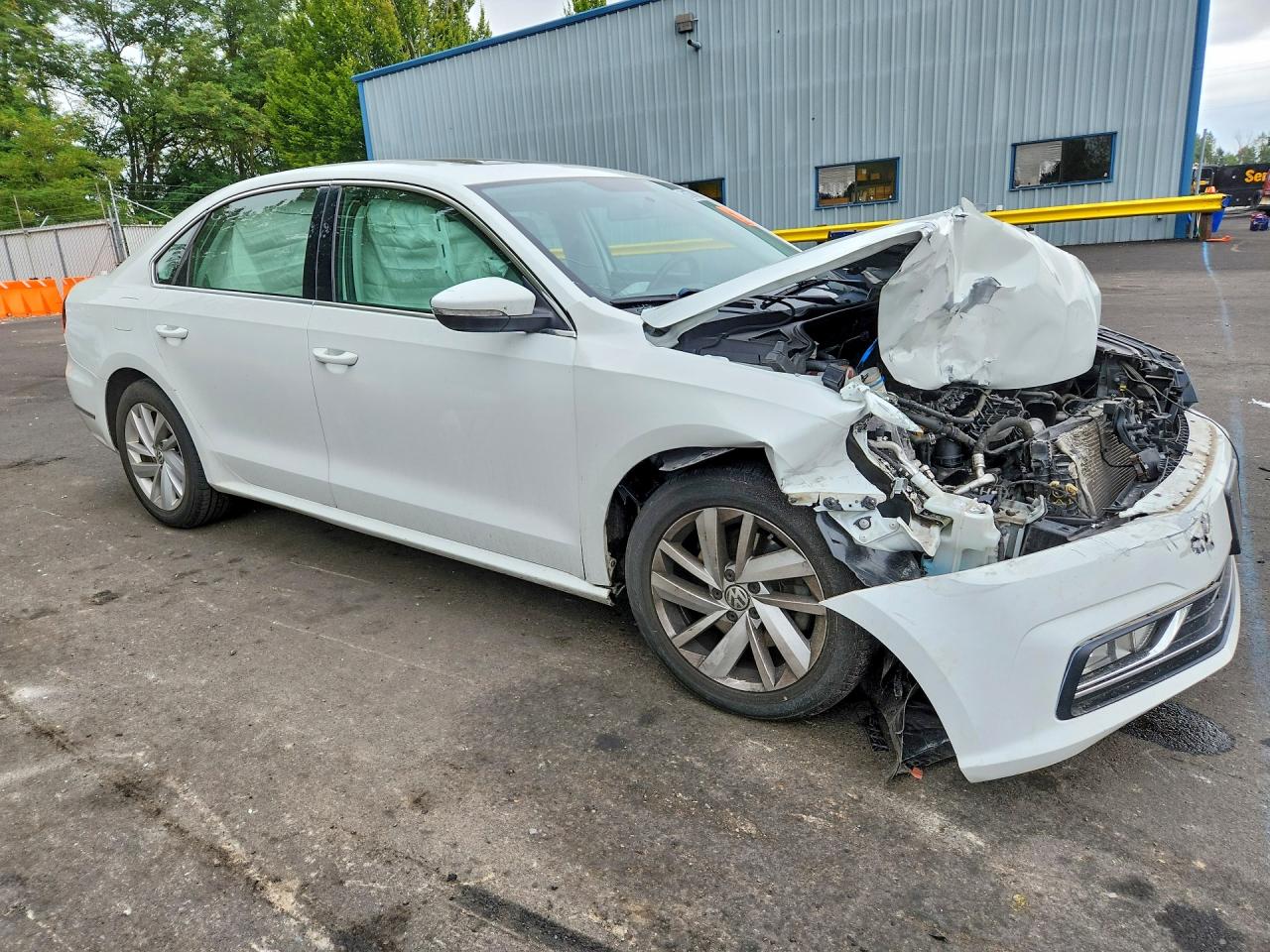 2018 VOLKSWAGEN PASSAT SE — снимка 4
