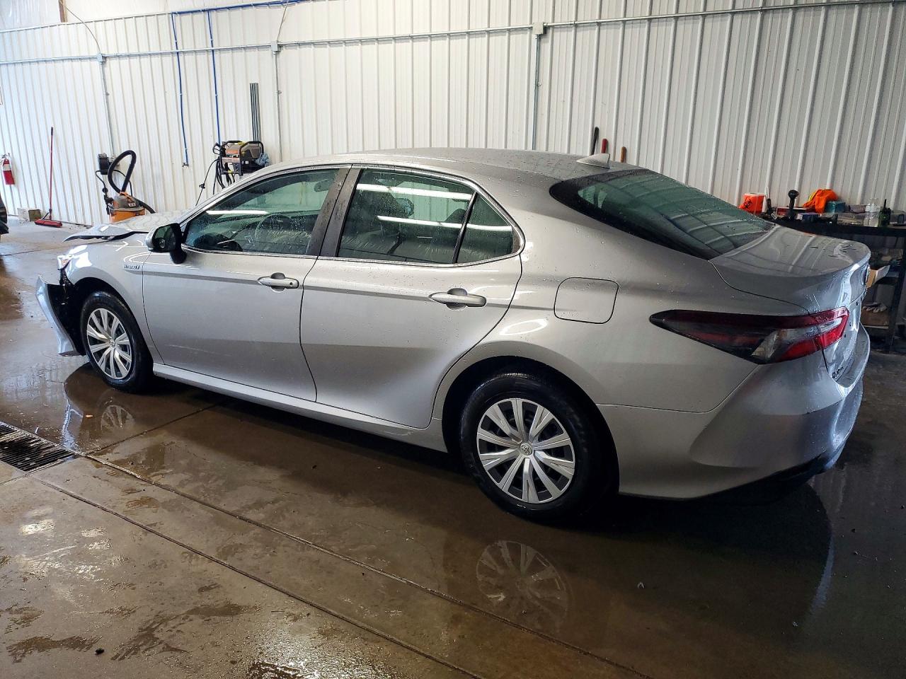2021 TOYOTA CAMRY LE — снимка 2