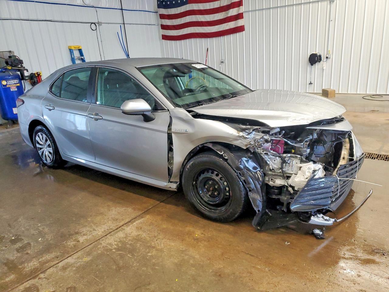 2021 TOYOTA CAMRY LE — снимка 4
