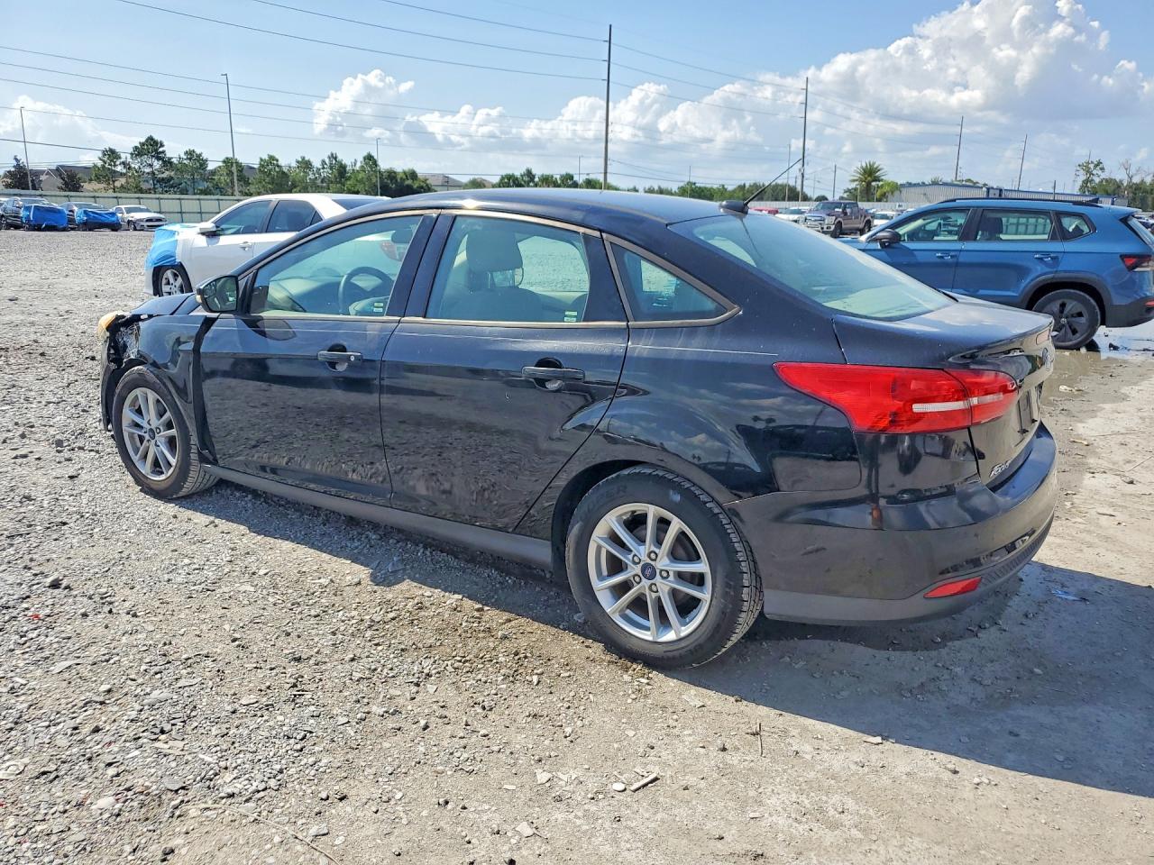 2017 FORD FOCUS SE — снимка 2