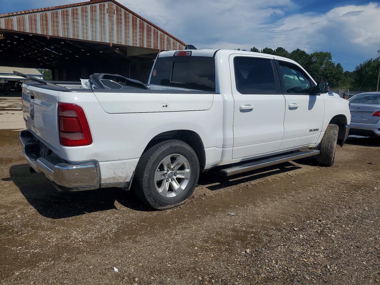 2024 RAM 1500 LARAMIE — снимка 3