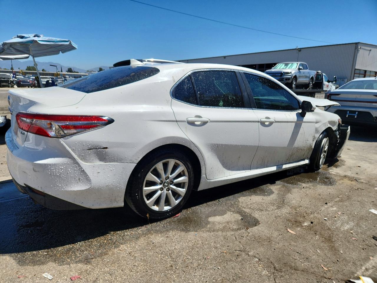 2020 TOYOTA CAMRY LE — снимка 3