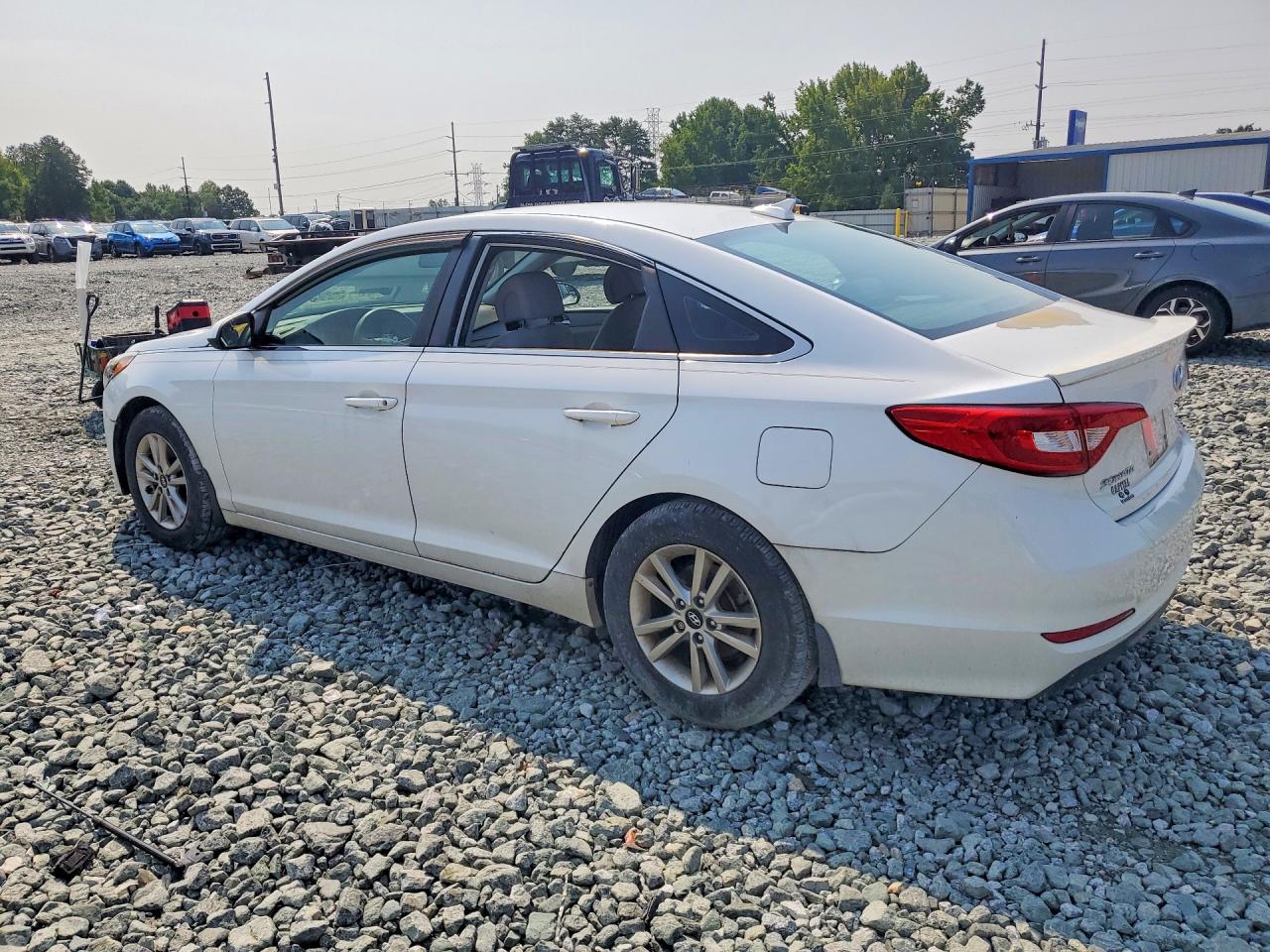 2015 HYUNDAI SONATA SE — снимка 2