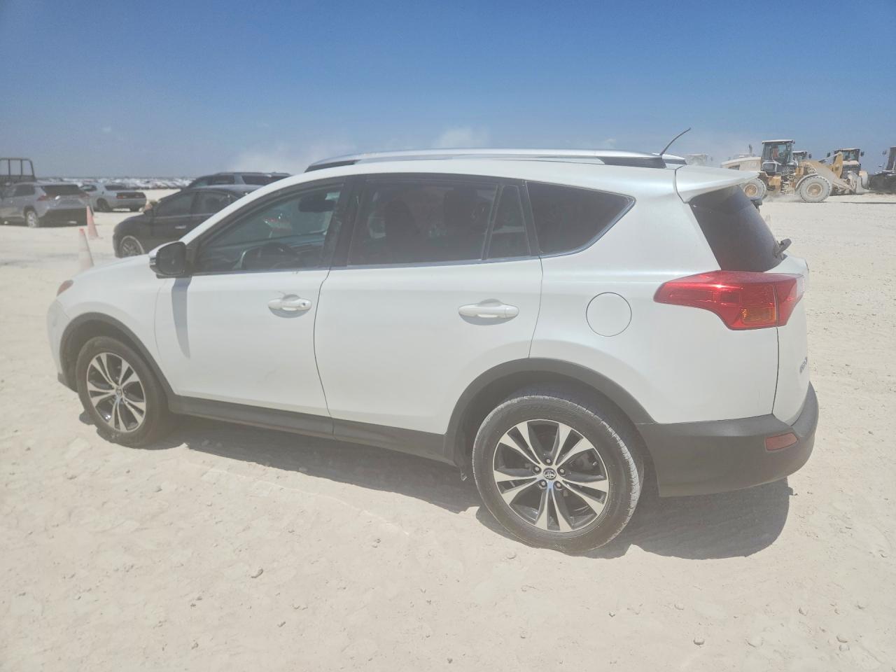 2015 TOYOTA RAV4 LIMITED — снимка 2