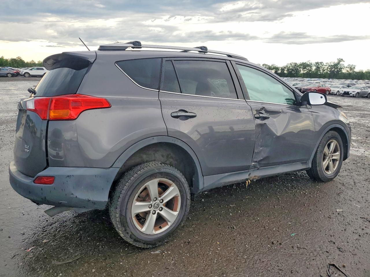 2015 TOYOTA RAV4 XLE — снимка 3