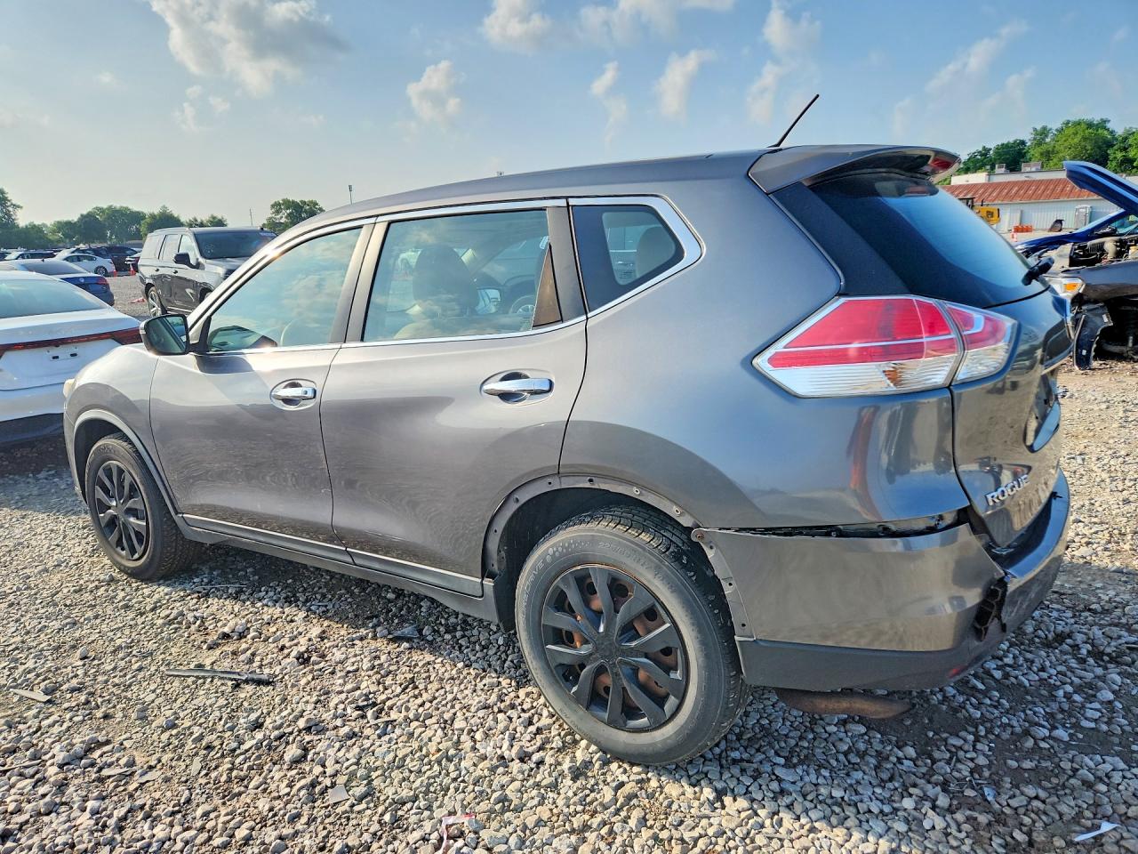 2015 NISSAN ROGUE S — снимка 2