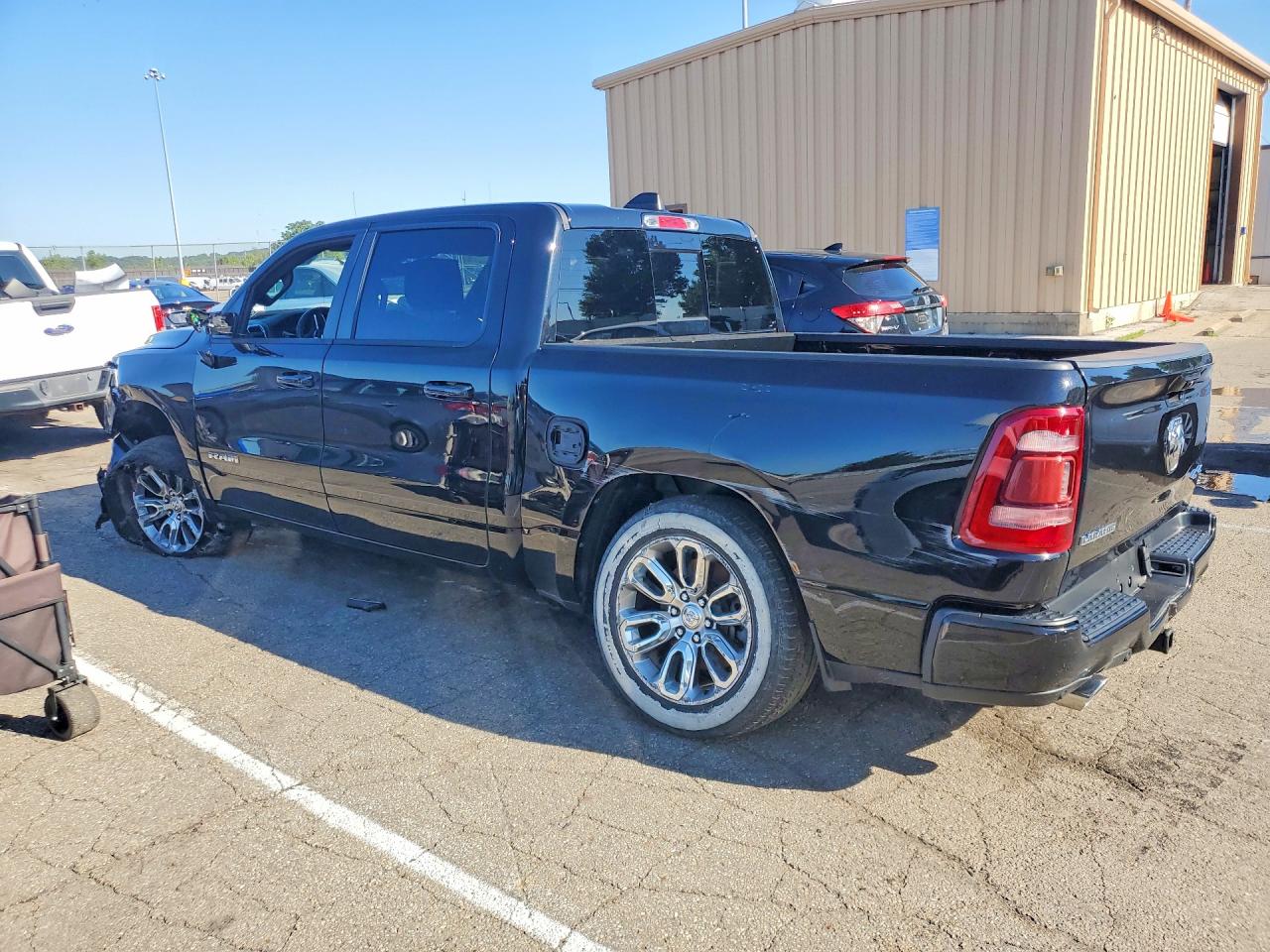 2023 RAM 1500 LARAMIE — снимка 2