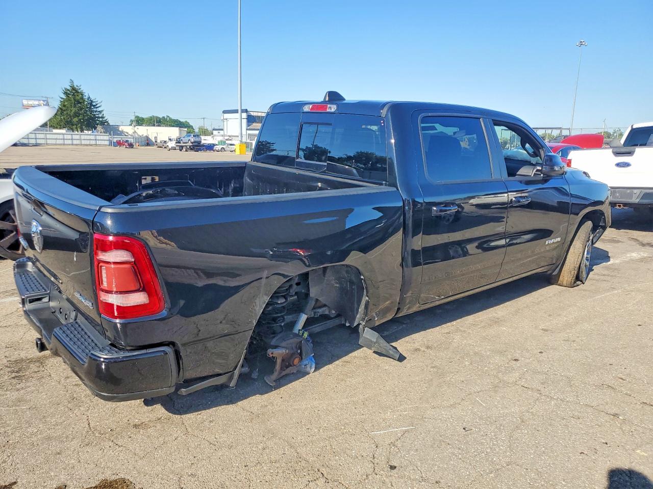 2023 RAM 1500 LARAMIE — снимка 3