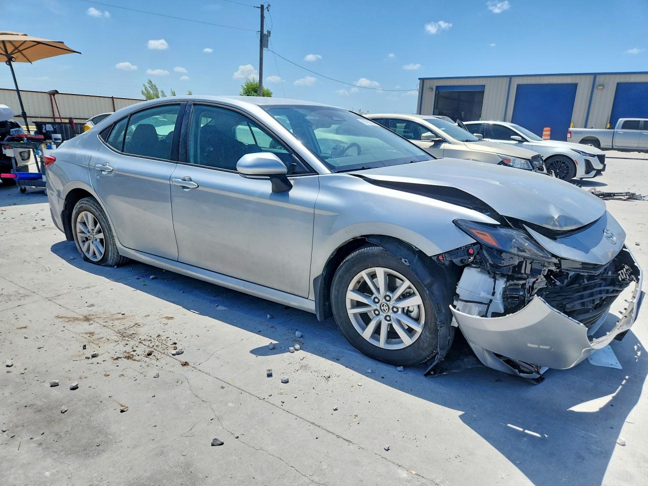 2025 TOYOTA CAMRY LE — снимка 4