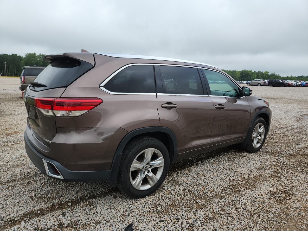 2017 TOYOTA HIGHLANDER LIMITED — снимка 3