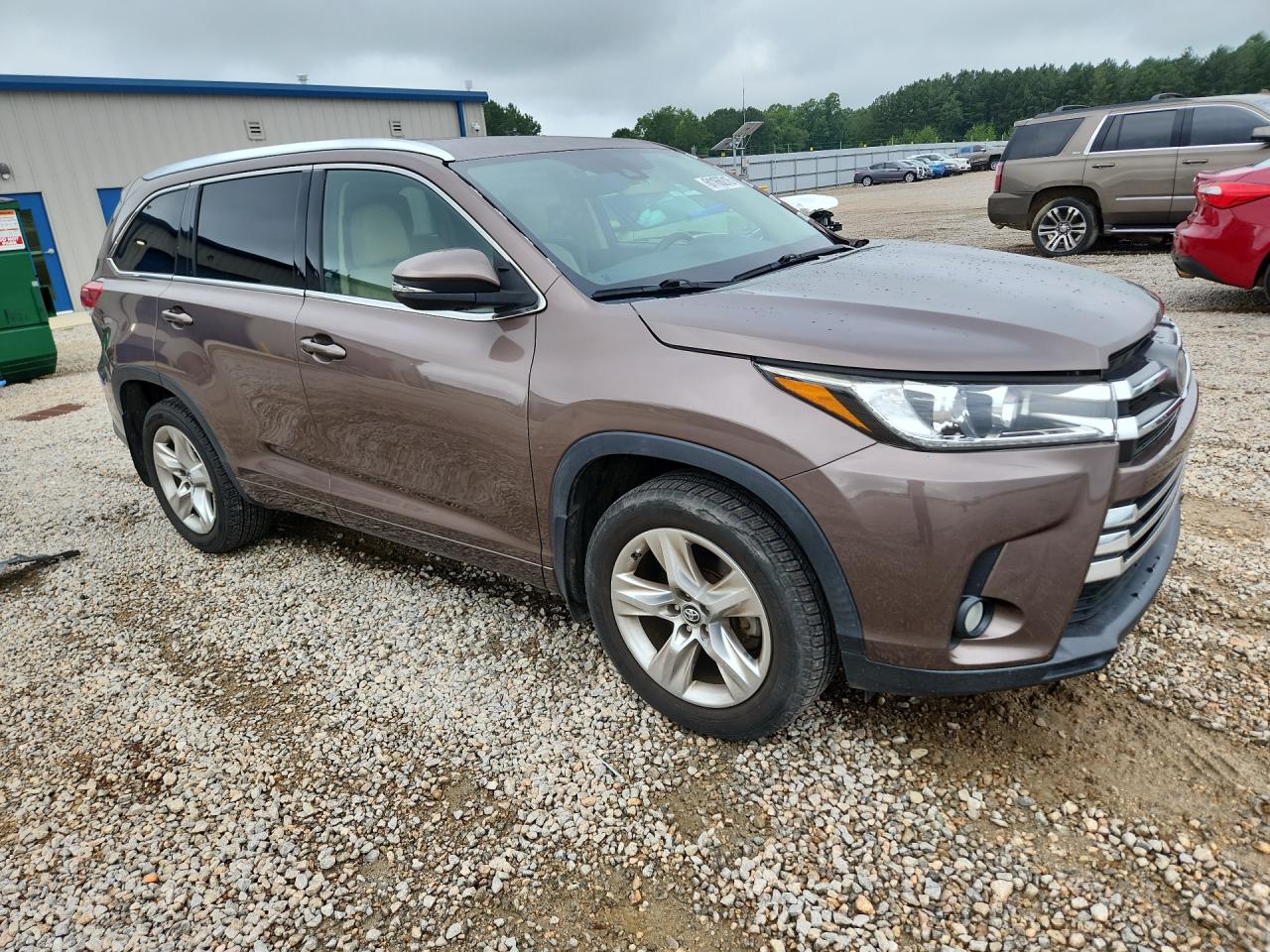2017 TOYOTA HIGHLANDER LIMITED — снимка 4