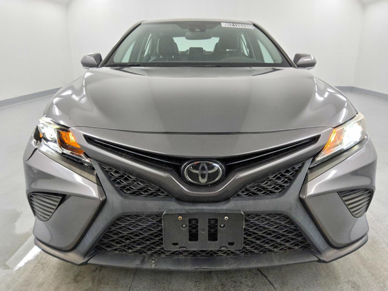 2020 TOYOTA CAMRY SE — снимка 5