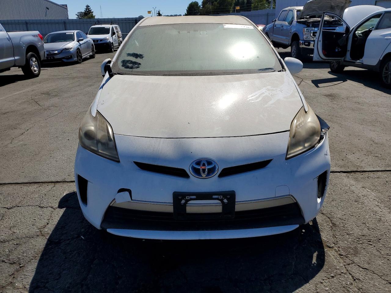 2015 TOYOTA PRIUS PLUG-IN HYBRID BASE — снимка 5