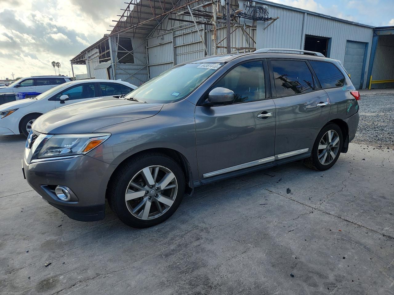 2016 NISSAN PATHFINDER PLATINUM