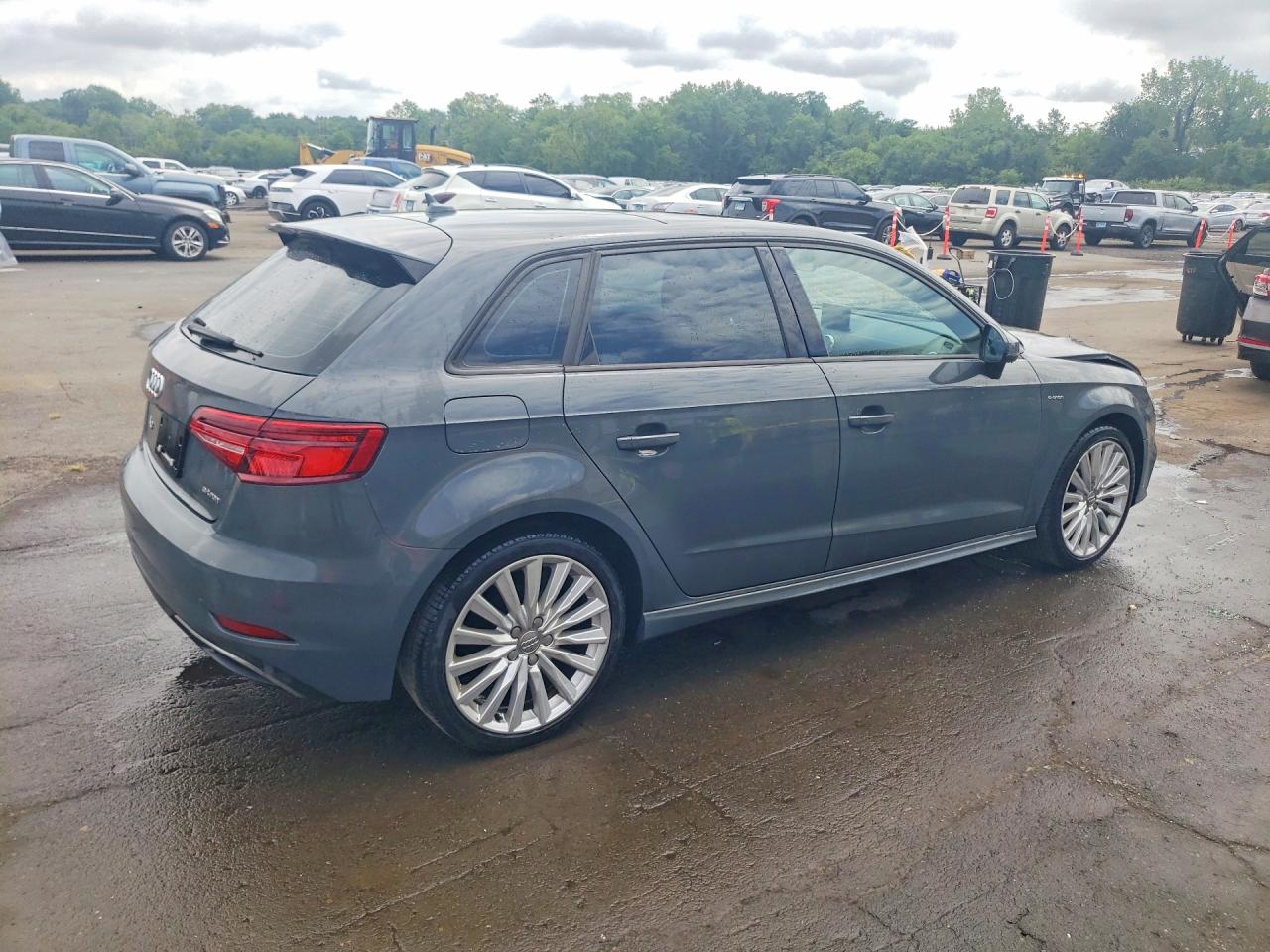 2017 AUDI A3 E-TRON PREMIUM — снимка 3