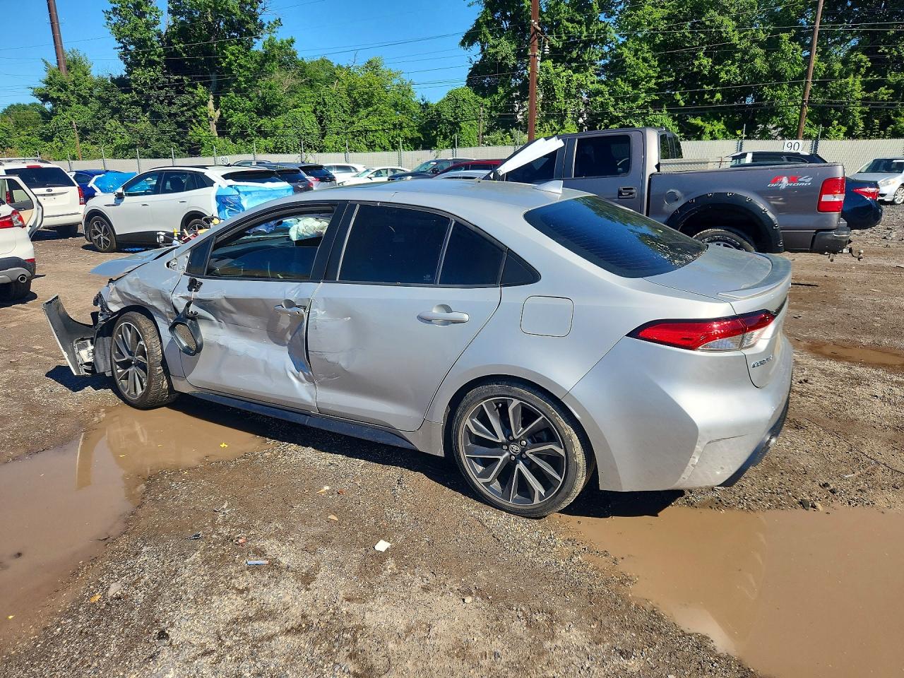 2020 TOYOTA COROLLA SE — снимка 2