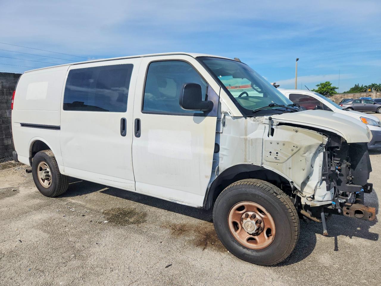 2019 CHEVROLET EXPRESS G2500 — снимка 4