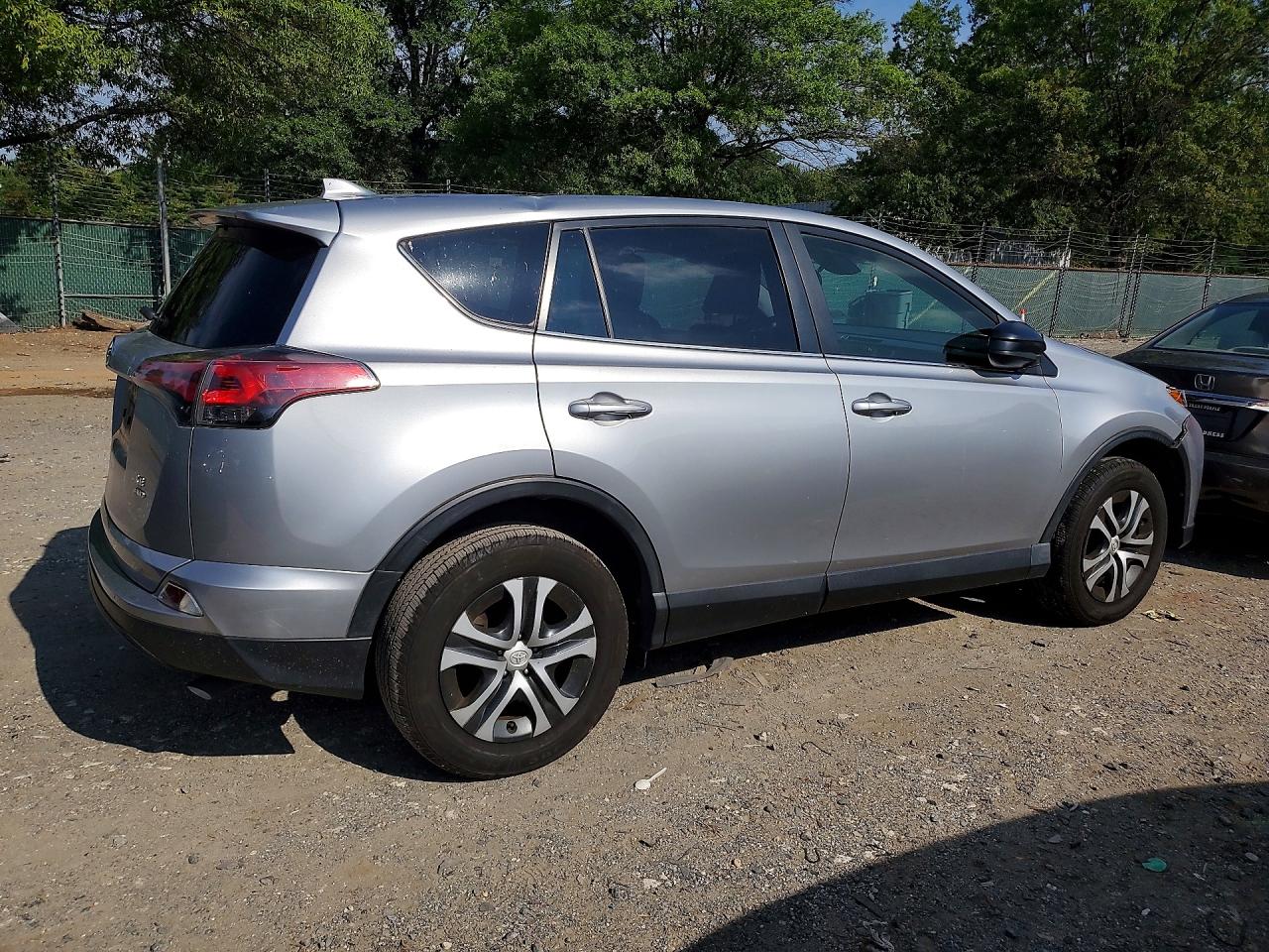 2018 TOYOTA RAV4 LE — снимка 3