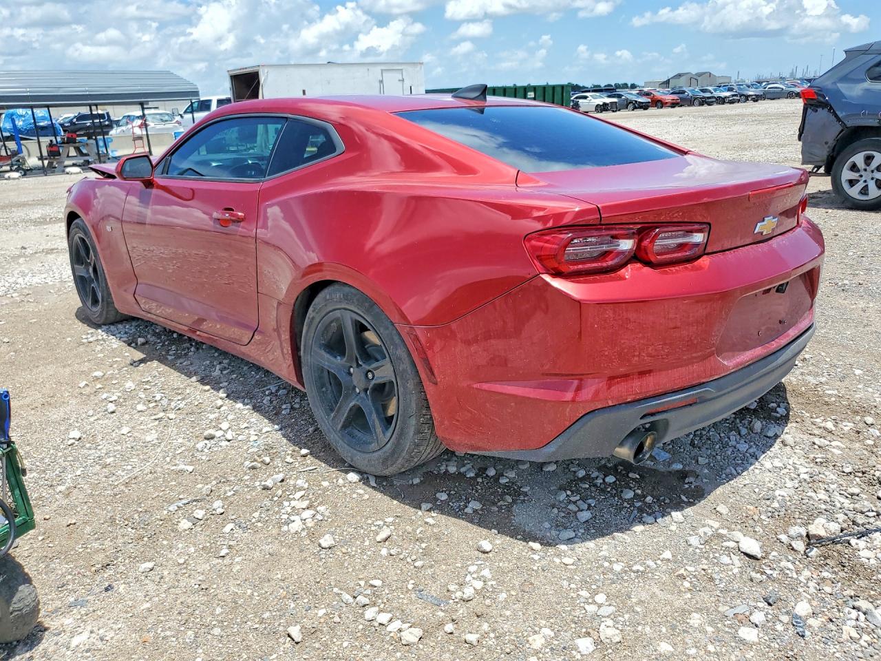 2019 CHEVROLET CAMARO LS — снимка 2