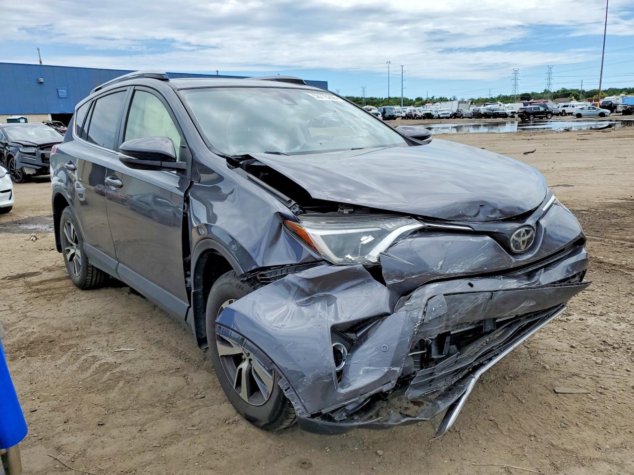 2018 TOYOTA RAV4 XLE — снимка 4