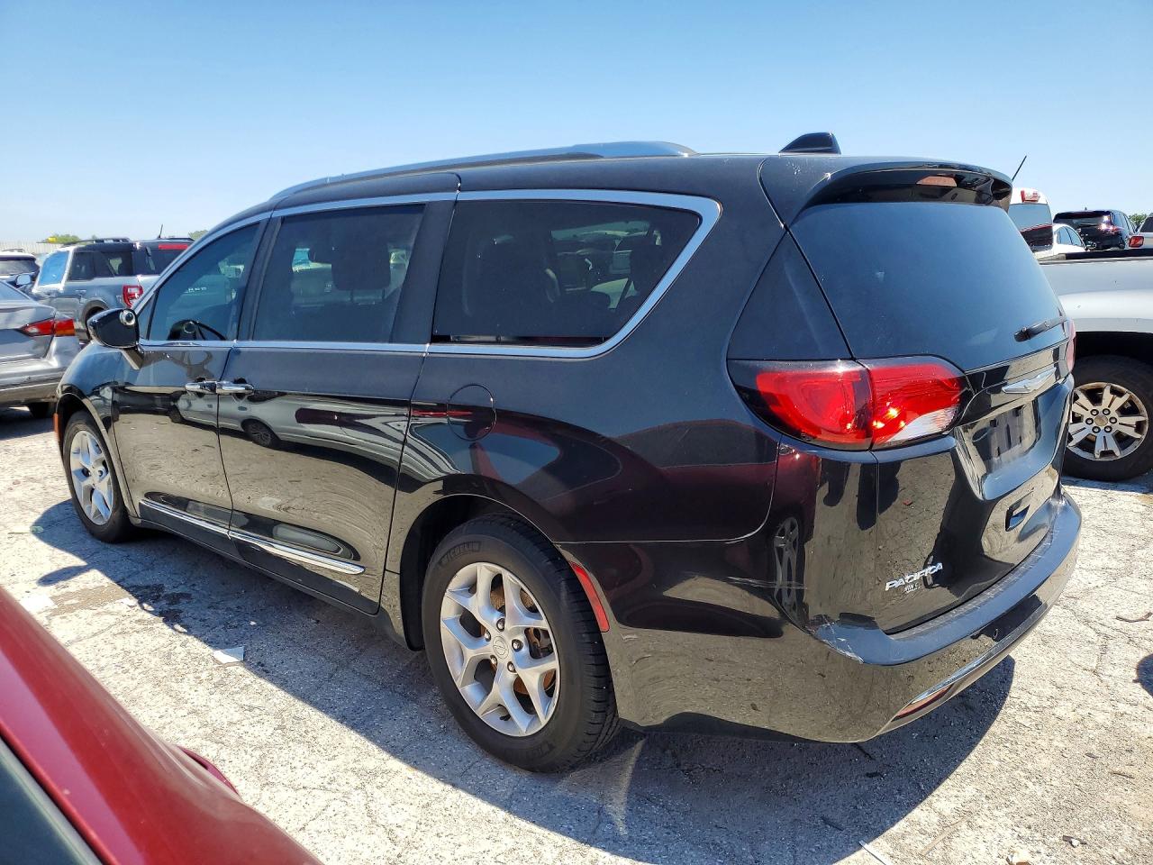 2017 CHRYSLER PACIFICA TOURING L PLUS — снимка 2