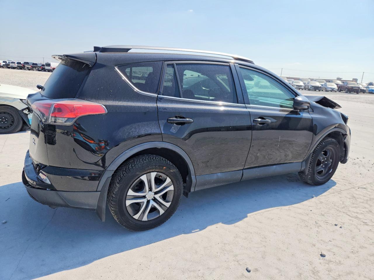 2017 TOYOTA RAV4 LE — снимка 3