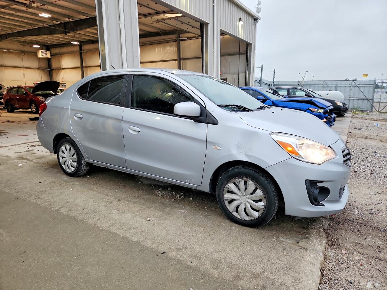 2017 MITSUBISHI MIRAGE G4 ES — снимка 4