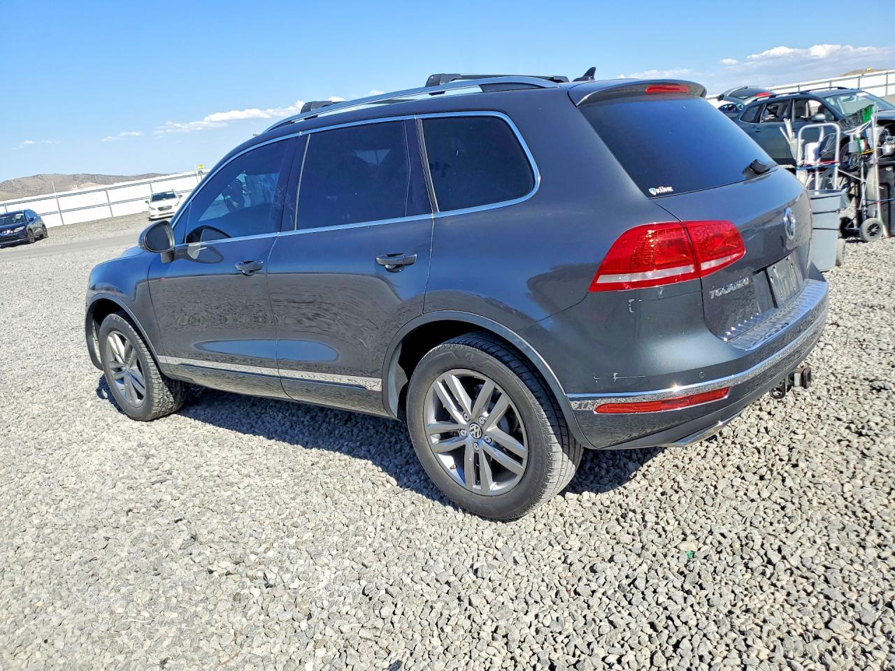 2015 VOLKSWAGEN TOUAREG V6 TDI — снимка 2