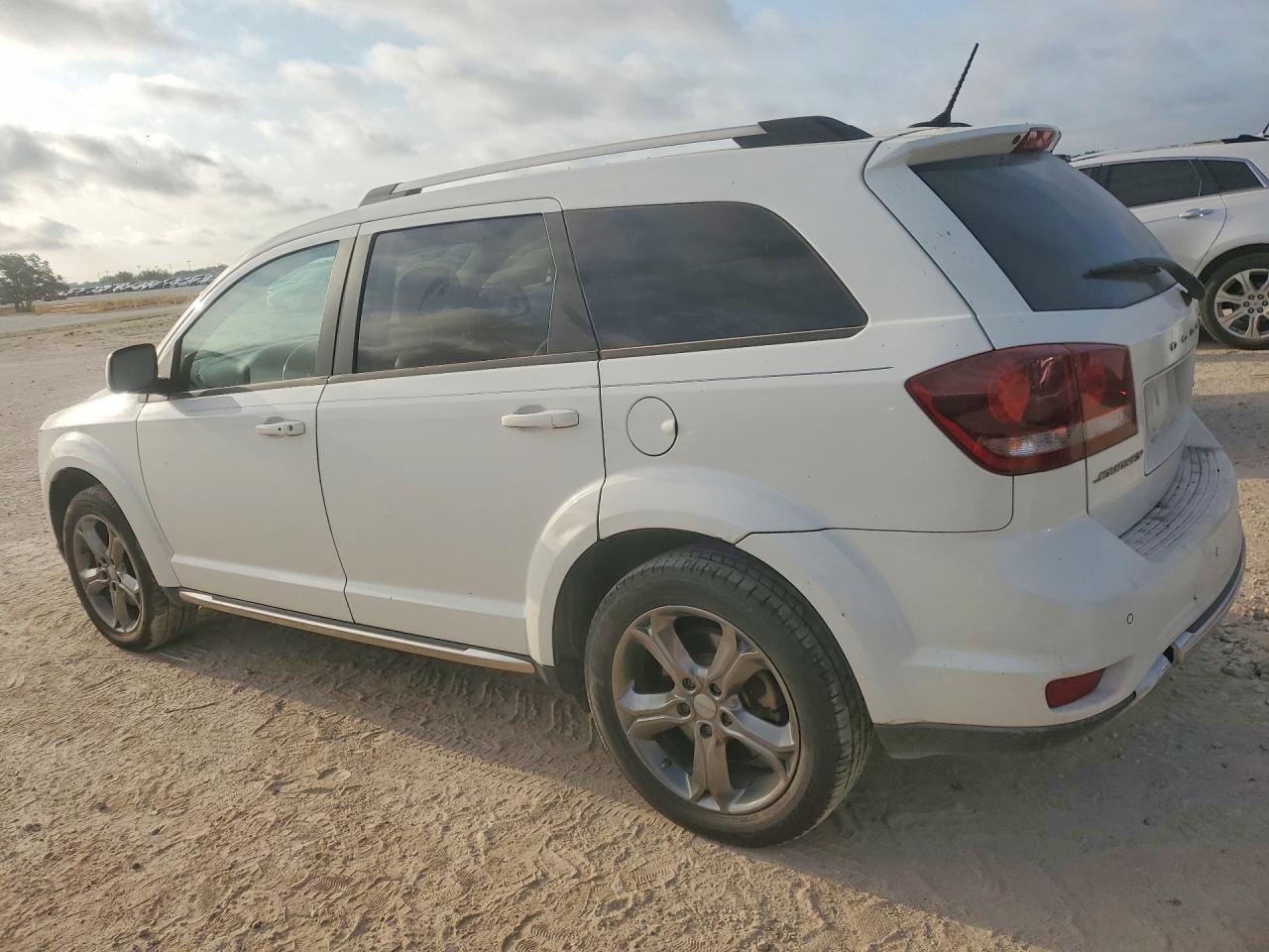 2017 DODGE JOURNEY CROSSROAD — снимка 2